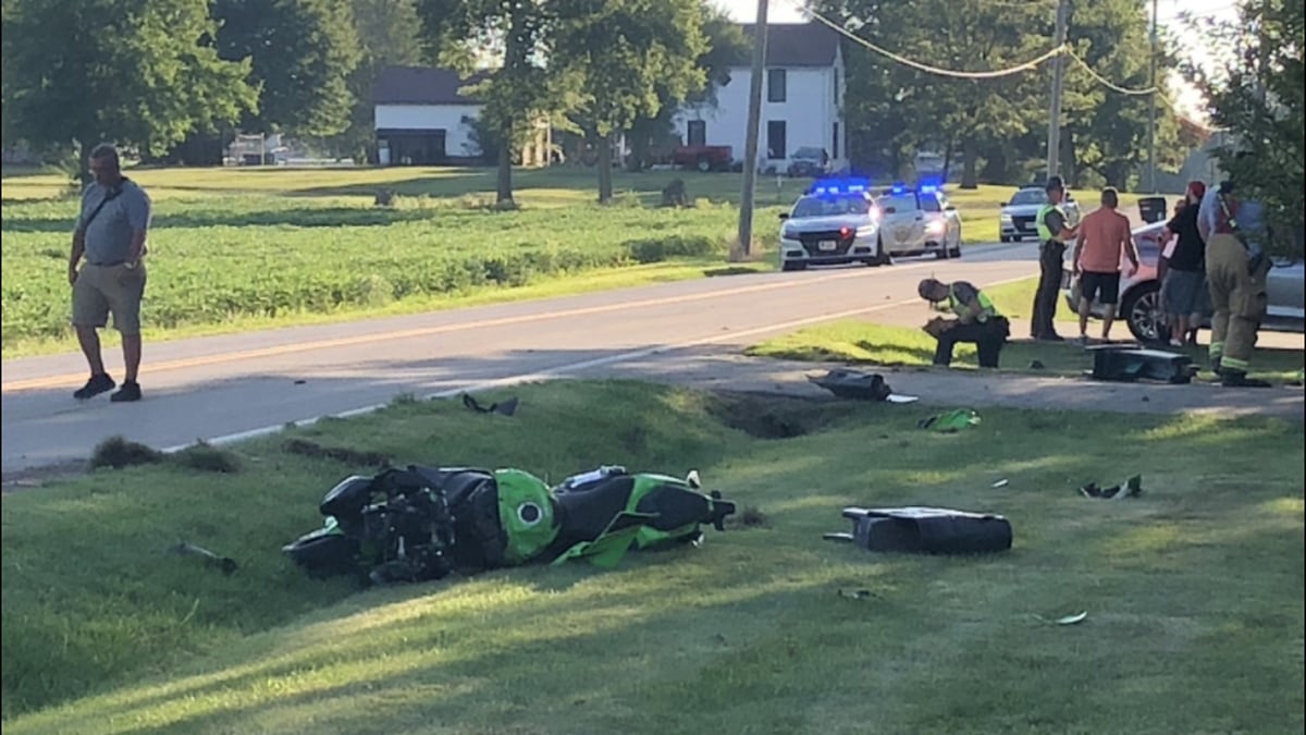 UPDATE: CareFlight responds to the scene of a car, motorcycle crash in ...