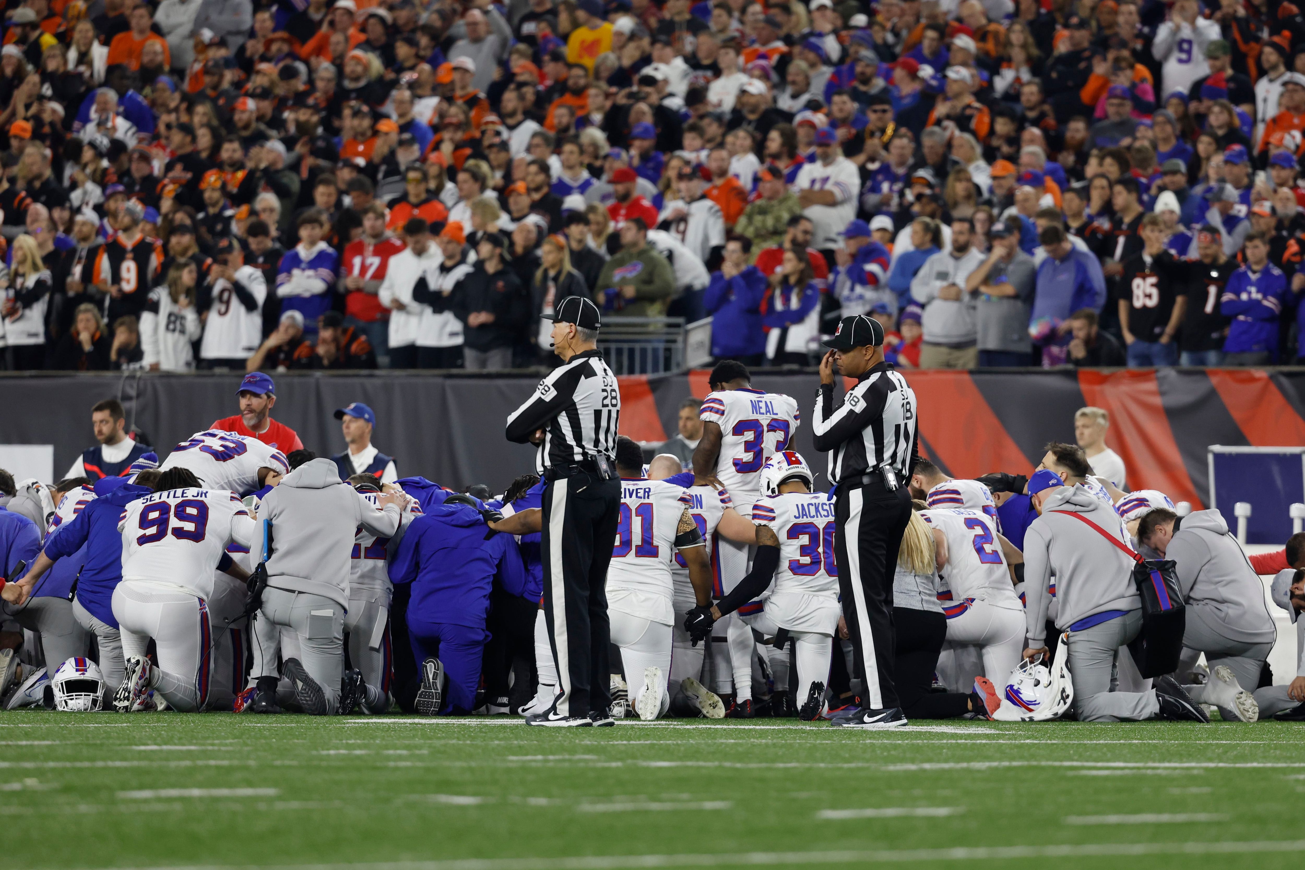 NFL on X: FINAL: The @BuffaloBills win #ForDamar