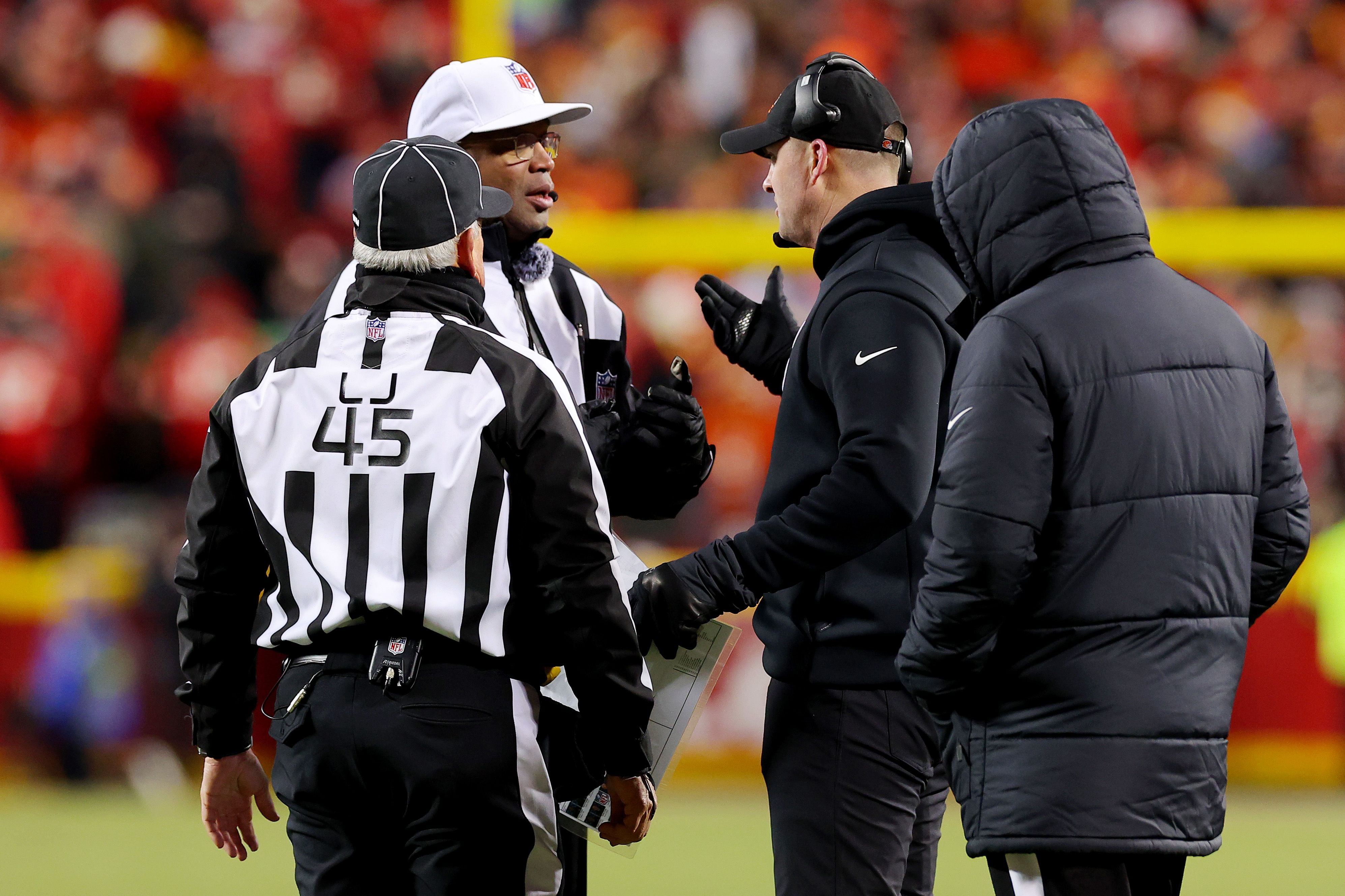 Chiefs get extra play vs. Bengals after referee, clock issues