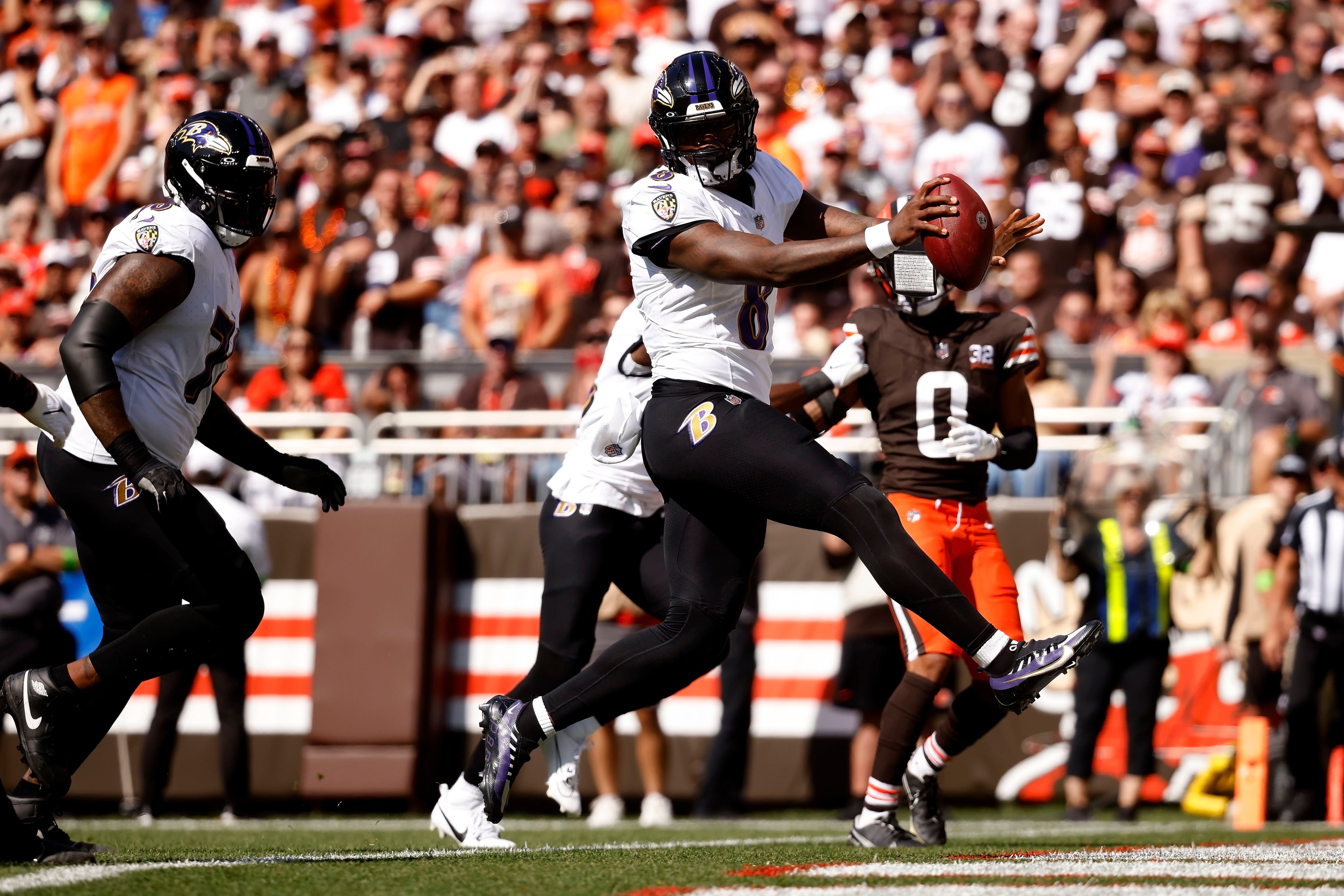 Browns struggle offensively without Watson in loss to Ravens; Jackson  scores 4 TDs – WHIO TV 7 and WHIO Radio